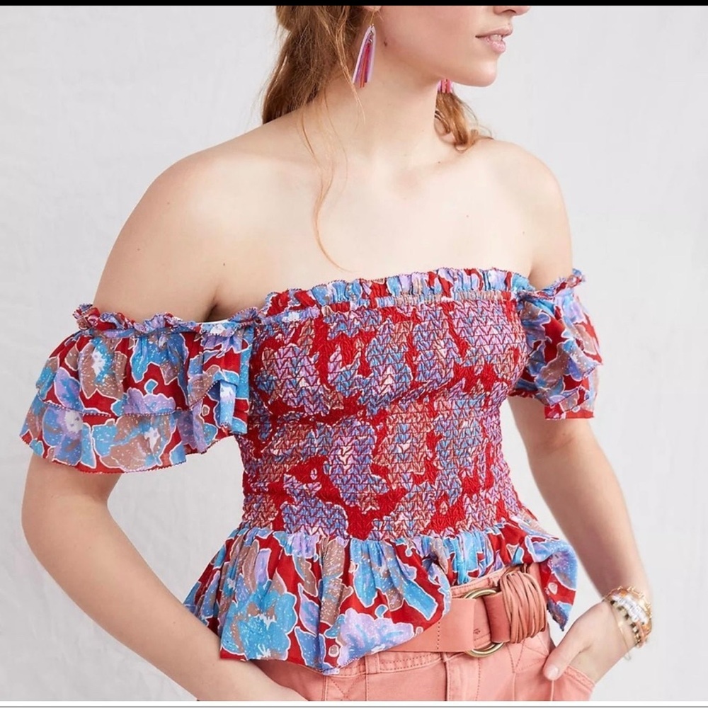 NWT Anthropologie Love The Label Smocked Ruffle Crop
Top Size XS